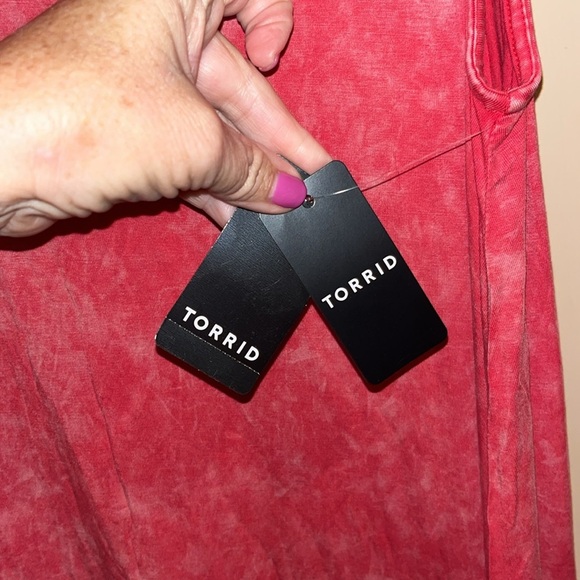 NWT Torrid maxi dress/ red tank top styled with uneven hem line size 1X 14-16 - Picture 5 of 11